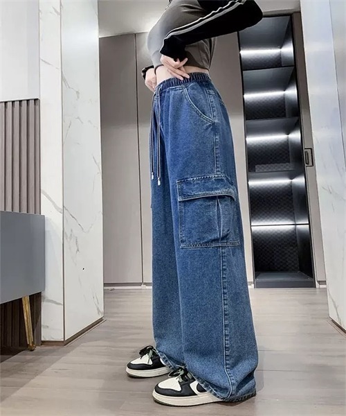 FREE STYLISTS(フリー スタイリスト)の「ゴムウエスト デニムワイド カーゴパンツ(デニムパンツ・レディース・ブルー/ブラック・M/L/XL/2XL/3XL/S)」の20枚目の写真