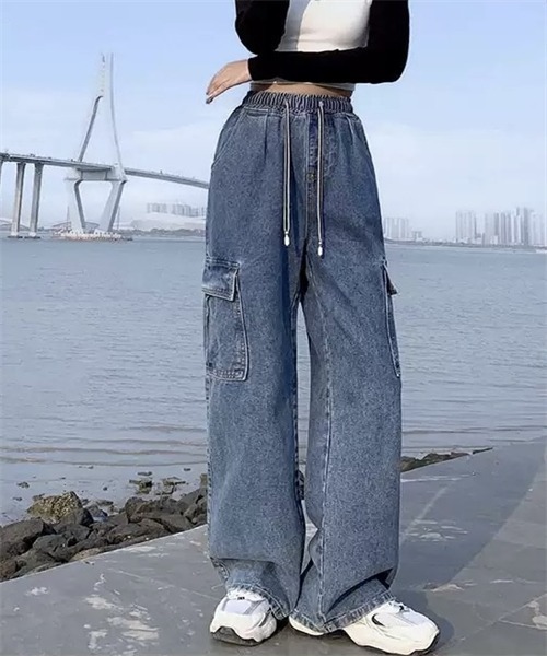 FREE STYLISTS(フリー スタイリスト)の「ゴムウエスト デニムワイド カーゴパンツ(デニムパンツ・レディース・ブルー/ブラック・M/L/XL/2XL/3XL/S)」の8枚目の写真
