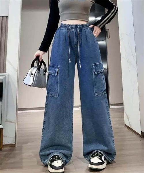 FREE STYLISTS(フリー スタイリスト)の「ゴムウエスト デニムワイド カーゴパンツ(デニムパンツ・レディース・ブルー/ブラック・M/L/XL/2XL/3XL/S)」の6枚目の写真