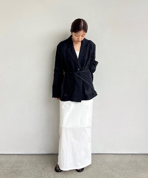 anuke（アンヌーク）の「Linen Sheer Jacket（テーラードジャケット・レディース・ホワイト/ブラック・36inch/38inch）」の4枚目の写真