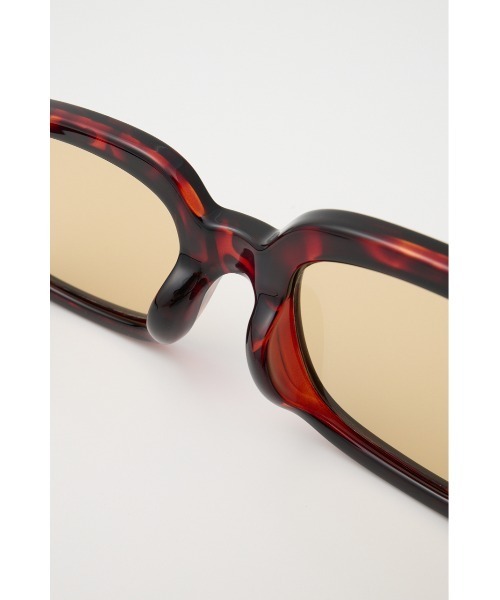 MOUSSY(マウジー)の「VINTAGE LIKE SQUARE アイウェア(サングラス・レディース・ブラック/ブラウン・FREE)」の15枚目の写真