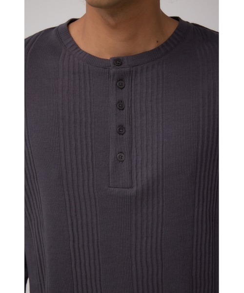 AZUL by moussy(アズールバイマウジー)の「ランダムリブヘンリーネックTシャツ(Tシャツ/カットソー・メンズ・ダークカーキ/ダークグレー/アイボリー・MEDIUM/LARGE)」の6枚目の写真