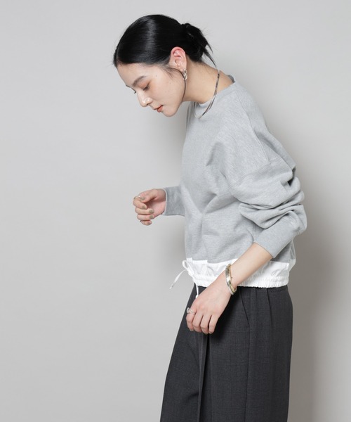 NANO universe（ナノユニバース）の「ブロード切替クルーネック裏毛トップス（Tシャツ/カットソー・レディース・グレー/ネイビー/チャコール・FREE）」の22枚目の写真