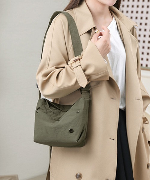 Miniministore(ミニミニストア)の「ミニショルダーバッグ 軽量斜めがけバッグ(ショルダーバッグ・レディース・アイボリー/ブラック/カーキ/キャメル/ラベンダー/ベージュ・FREE)」の4枚目の写真