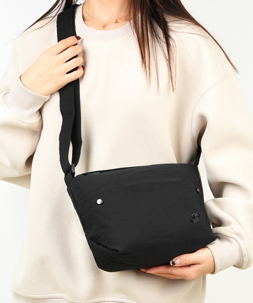 Miniministore(ミニミニストア)の「ミニショルダーバッグ 軽量斜めがけバッグ(ショルダーバッグ・レディース・アイボリー/ブラック/カーキ/キャメル/ラベンダー/ベージュ・FREE)」の7枚目の写真