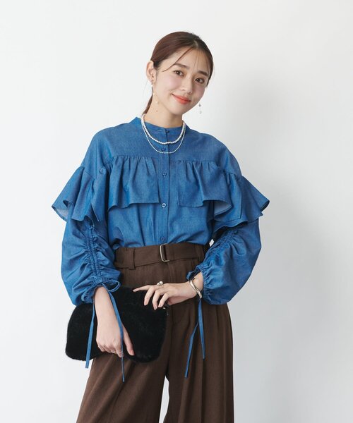 un dix cors（アンディコール）の「《主役級アイテム◎》シャーリングデニムブラウス（シャツ/ブラウス・レディース・サックスブルー/インディゴブルー・FREE）」の22枚目の写真