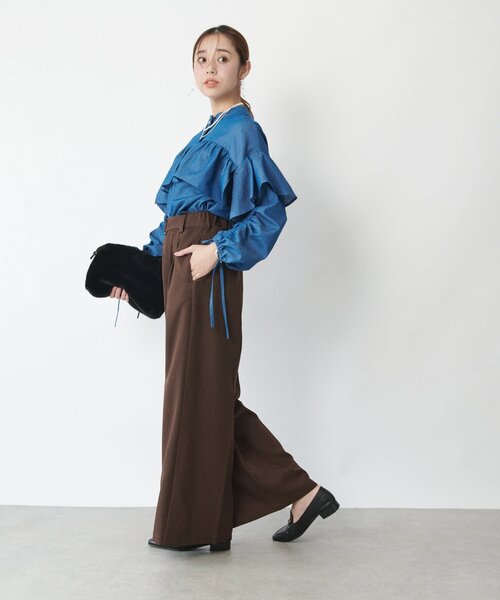 un dix cors（アンディコール）の「《主役級アイテム◎》シャーリングデニムブラウス（シャツ/ブラウス・レディース・サックスブルー/インディゴブルー・FREE）」の6枚目の写真