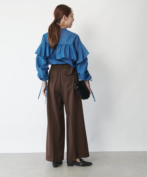 un dix cors（アンディコール）の「《主役級アイテム◎》シャーリングデニムブラウス（シャツ/ブラウス・レディース・サックスブルー/インディゴブルー・FREE）」の7枚目の写真