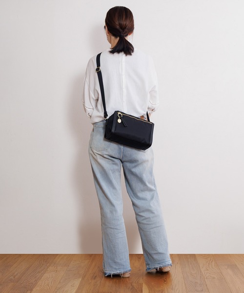 ace.（エース）の「【HAyUコラボ】 ショルダーバッグ ユッカ 17832（ショルダーバッグ・レディース・ブラック/グレイッシュベージュ/チャコール・FREE）」の6枚目の写真