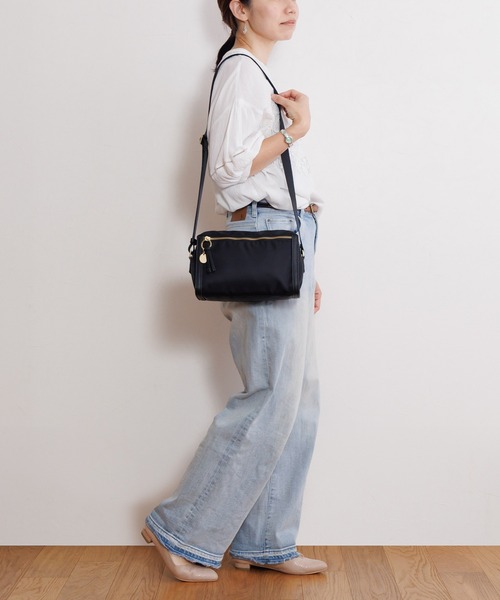 ace.（エース）の「【HAyUコラボ】 ショルダーバッグ ユッカ 17832（ショルダーバッグ・レディース・ブラック/グレイッシュベージュ/チャコール・FREE）」の7枚目の写真