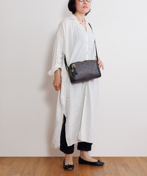 ace.（エース）の「【HAyUコラボ】 ショルダーバッグ ユッカ 17832（ショルダーバッグ・レディース・ブラック/グレイッシュベージュ/チャコール・FREE）」の9枚目の写真