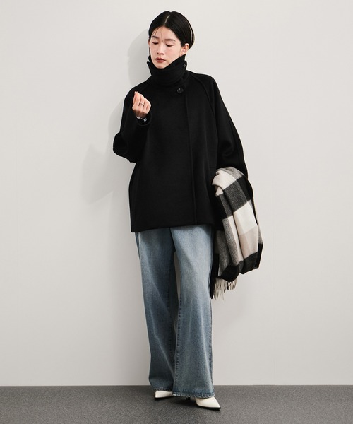 le cercle ADAM ET ROPE'(ルセルクルアダムエロペ)の「2WAYスタンドカラーミドル丈コート(その他アウター・レディース・モスグリーン/ベージュ/ブラック・FREE)」の8枚目の写真