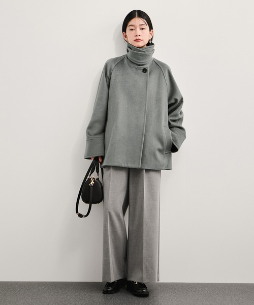 le cercle ADAM ET ROPE'(ルセルクルアダムエロペ)の「2WAYスタンドカラーミドル丈コート(その他アウター・レディース・モスグリーン/ベージュ/ブラック・FREE)」の5枚目の写真