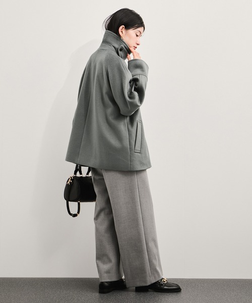 le cercle ADAM ET ROPE'(ルセルクルアダムエロペ)の「2WAYスタンドカラーミドル丈コート(その他アウター・レディース・モスグリーン/ベージュ/ブラック・FREE)」の4枚目の写真