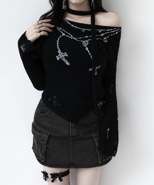 VEILA(ヴェイラ)の「クロスチェーンプリント ダメージカットアウトトップス(Tシャツ/カットソー・レディース・ブラック・フリー)」の2枚目の写真