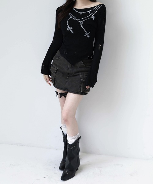 VEILA(ヴェイラ)の「クロスチェーンプリント ダメージカットアウトトップス(Tシャツ/カットソー・レディース・ブラック・フリー)」の19枚目の写真