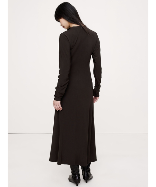 Banana Republic（バナナリパブリック）の「マット ジャージー ミディドレス（ワンピース・レディース・レッド系その他/ブラウン・XS/S/M/L）」の3枚目の写真