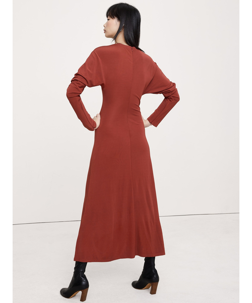 Banana Republic（バナナリパブリック）の「マット ジャージー ミディドレス（ワンピース・レディース・レッド系その他/ブラウン・XS/S/M/L）」の4枚目の写真