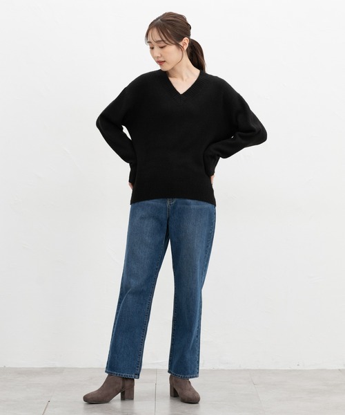 Honeys（ハニーズ）の「【軽ふわっニット】Ｖネックニット（ニット/セーター・レディース・レッド系/ブラック/パープル系/ヘザーチャコール/ブラウン系/サックスブルー系/オートミール・S/M/LL/L）」の18枚目の写真