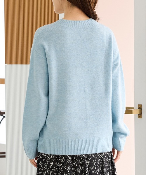 Honeys（ハニーズ）の「【軽ふわっニット】Ｖネックニット（ニット/セーター・レディース・レッド系/ブラック/パープル系/ヘザーチャコール/ブラウン系/サックスブルー系/オートミール・S/M/LL/L）」の12枚目の写真