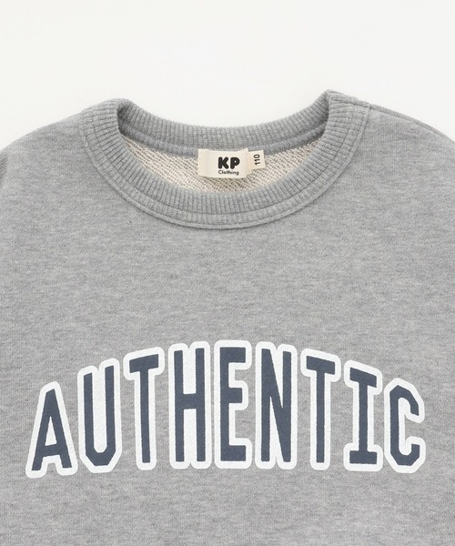 KP BOY（ケーピーボーイ）の「グラフィティ刺シュウ トレーナー（スウェット・キッズ・グレー系その他/ブルー・110cm/120cm/130cm/140cm/150cm/160cm）」の4枚目の写真