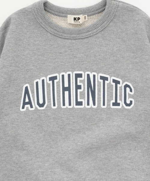 KP BOY（ケーピーボーイ）の「グラフィティ刺シュウ トレーナー（スウェット・キッズ・グレー系その他/ブルー・110cm/120cm/130cm/140cm/150cm/160cm）」の5枚目の写真
