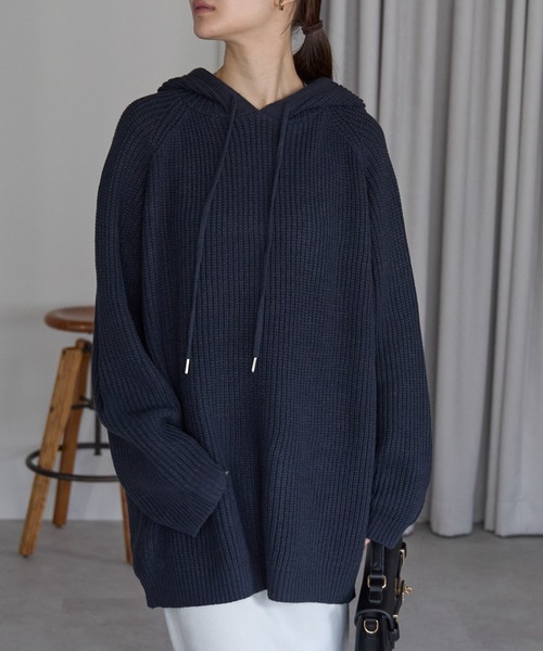 PREFERIR（プレフェリール）の「フーディー長袖 ロングニット（ニット/セーター・レディース・モカ/ネイビー/カーキ・LARGE/MEDIUM）」の6枚目の写真