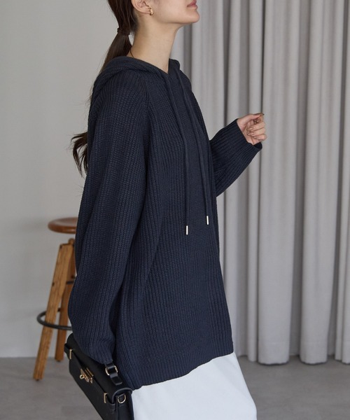 PREFERIR（プレフェリール）の「フーディー長袖 ロングニット（ニット/セーター・レディース・モカ/ネイビー/カーキ・LARGE/MEDIUM）」の7枚目の写真