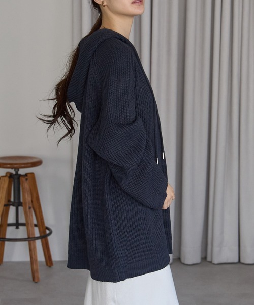 PREFERIR（プレフェリール）の「フーディー長袖 ロングニット（ニット/セーター・レディース・モカ/ネイビー/カーキ・LARGE/MEDIUM）」の8枚目の写真