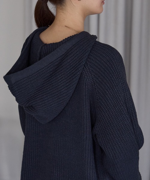 PREFERIR（プレフェリール）の「フーディー長袖 ロングニット（ニット/セーター・レディース・モカ/ネイビー/カーキ・LARGE/MEDIUM）」の12枚目の写真