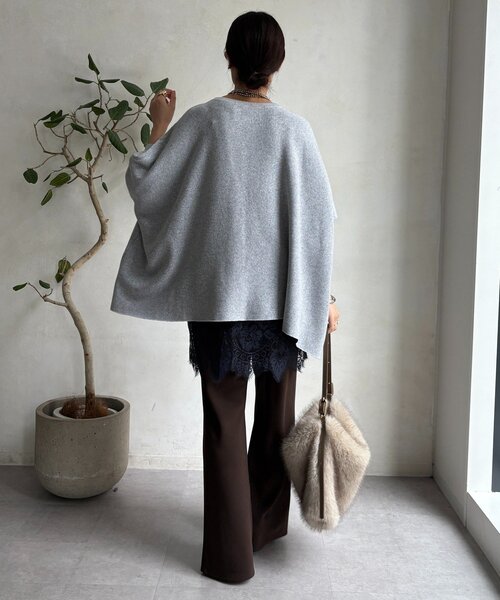 DouDou(ドゥドゥ)の「レースキャミチュニック(シャツ/ブラウス・レディース・オフホワイト/ブラック/ネイビー・FREE)」の18枚目の写真