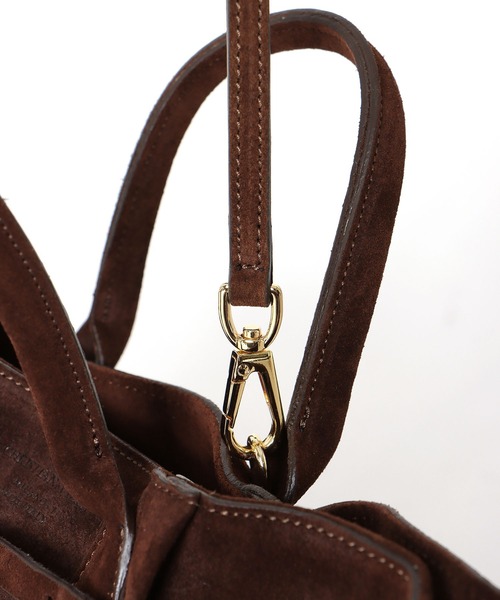 CHRISTIAN VILLA（クリスチャンヴィラ）の「タックベルトスウェードトートバッグ(S)6309【CHRISTIAN VILLA/クリスチャンヴィラ】（トートバッグ・レディース・ブラウン・フリー）」の10枚目の写真