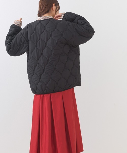 OMNES（オムネス）の「【BEAUTIFUL FRIDAY】キルティングノーカラージャケット（ノーカラージャケット・レディース・ブラック/ブラウン・FREE）」の6枚目の写真