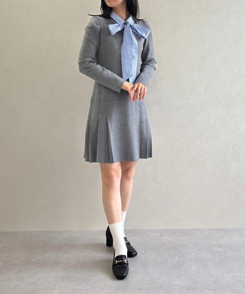 31 Sons de mode（トランテアン　ソン　ドゥ　モード）の「2025秋冬新作 襟付きミニニットワンピース（ワンピース・レディース・グレー/レッド系/ネイビー・ﾌﾘ-）」の6枚目の写真