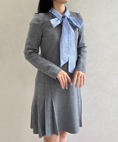 31 Sons de mode（トランテアン　ソン　ドゥ　モード）の「2025秋冬新作 襟付きミニニットワンピース（ワンピース・レディース・グレー/レッド系/ネイビー・ﾌﾘ-）」の8枚目の写真