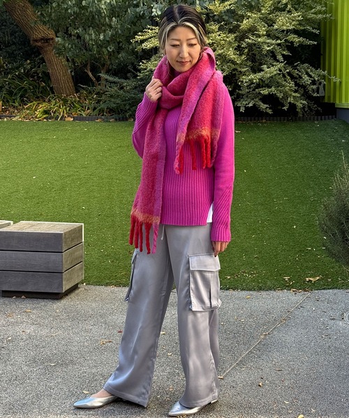 BANANA REPUBLIC FACTORY STORE(バナナリパブリック ファクトリーストア)の「BANANA REPUBLIC FACTORY STORE ワイドレッグ ミッドライズ サテン プルオンカーゴパンツ(カーゴパンツ・レディース・ネイビー/ベージュ/グレー・L/M/S/XS)」の8枚目の写真