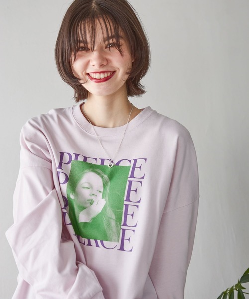 niko and...(ニコアンド)の「アソートグラフィックロングTシャツ(Tシャツ/カットソー・レディース・オフホワイト/ブラウン/ピンク/チャコール・MEDIUM/LARGE)」の4枚目の写真