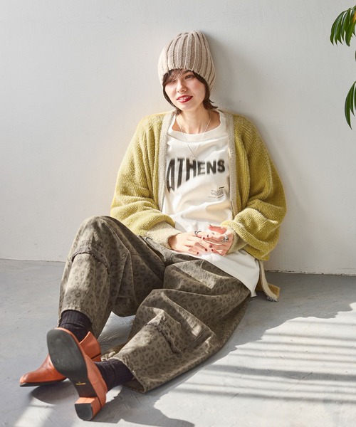 niko and...(ニコアンド)の「アソートグラフィックロングTシャツ(Tシャツ/カットソー・レディース・オフホワイト/ブラウン/ピンク/チャコール・MEDIUM/LARGE)」の7枚目の写真