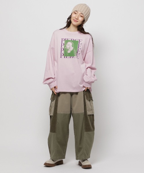 niko and...(ニコアンド)の「アソートグラフィックロングTシャツ(Tシャツ/カットソー・レディース・オフホワイト/ブラウン/ピンク/チャコール・MEDIUM/LARGE)」の18枚目の写真