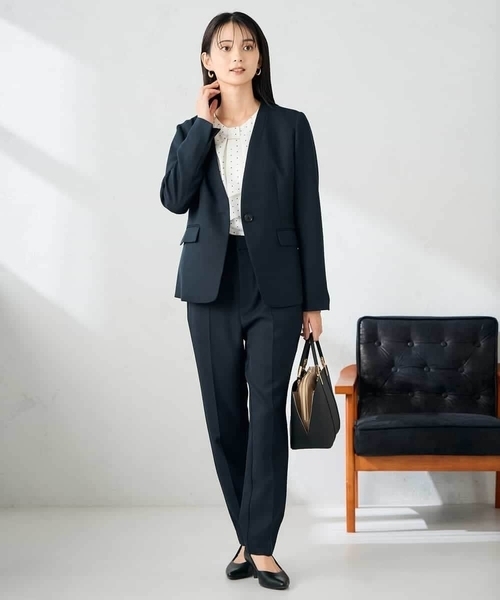 a.v.v（アーヴェヴェ）の「【洗える/イージーケア/ストレッチ】パウダーツイルVネックジャケット（ノーカラージャケット・レディース・ブラック/ブラウン/ネイビー・40/38/36/42/34）」の18枚目の写真