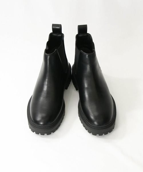 Gready Brilliant(グレディブリリアン)の「ショートサイドゴアブーツ(ブーツ・レディース・ブラック・L/M/S)」の3枚目の写真