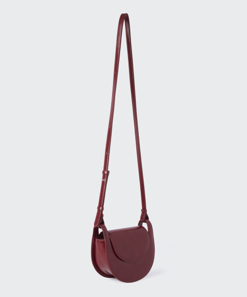 MUSINSA STANDARD WOMAN（ムシンサスタンダードウーマン）の「ウィメンズハーフムーンクロスバッグ[レッド]（メッセンジャーバッグ・レディース・その他・FREE）」の8枚目の写真