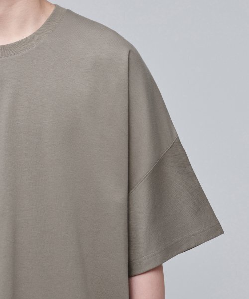 MUSINSA STANDARD(ムシンサスタンダード)の「フォンテドルマンスリーブオーバーサイズ半袖Tシャツ【ダスティベージュ】(Tシャツ/カットソー・メンズ・その他・MEDIUM/LARGE/X-LARGE/XX-LARGE/XXX-LARGE)」の9枚目の写真