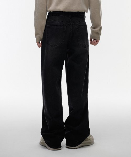 MUSINSA STANDARD（ムシンサスタンダード）の「エクストラワイドデニムパンツ [ウォッシュドブラック]（デニムパンツ・メンズ・その他・29/30/31/33/26/27/28/40/38/42/36/34/32）」の3枚目の写真