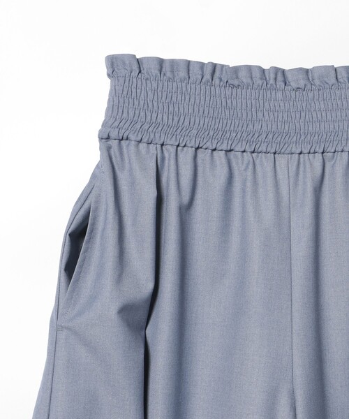 BEAMS HEART（ビームスハート）の「タック ワイドパンツ（その他パンツ・レディース・ライトブルー/チャコールグレー/ネイビー・FREE）」の6枚目の写真