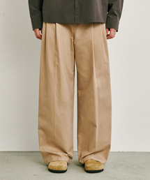 GLW（ジーエルダブリュ）の「ワイドツーピンタックコットンパンツベージュ（その他パンツ）」