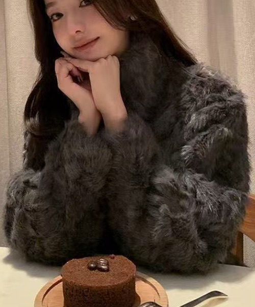 Achic(アシック)の「ファーショートスタンドジャケット(ブルゾン・レディース・ダークグレー/ブラウン/ホワイト・M)」の11枚目の写真