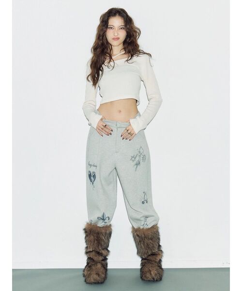 EVRIS（エヴリス）の「グラフィックプリントスウェットパンツ（スウェットパンツ・レディース・グレー/ブラック・MEDIUM/SMALL）」の3枚目の写真