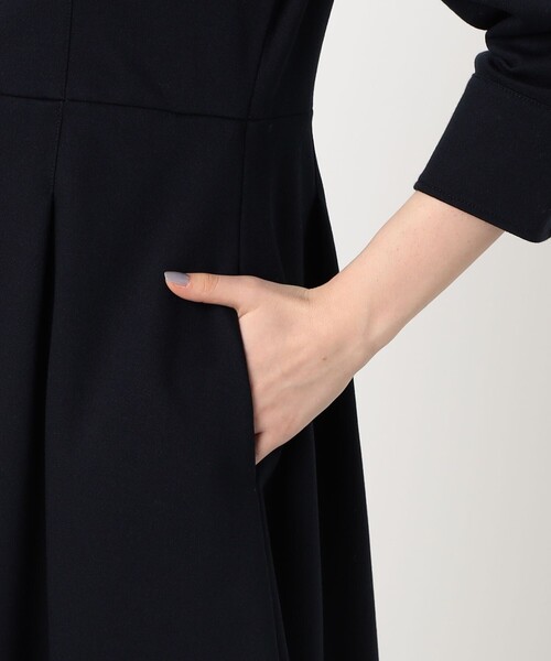 BALLSEY(ボールジィ)の「■コットンアムンゼン フィット&フレアワンピース(ワンピース・レディース・ライトベージュ/ネイビー・36)」の9枚目の写真