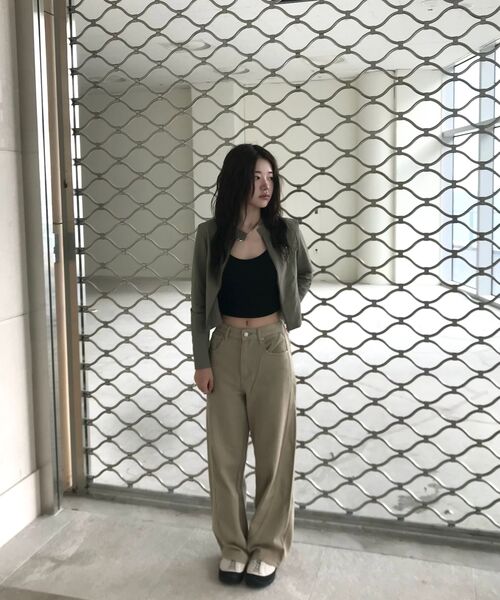 ANOLORCODE WOMAN(アナルロコード ウーマン)の「ロー カーブド ワイドパンツ (3カラー)(その他パンツ・レディース・アイボリー/ベージュ/ブラック・LARGE/SMALL/MEDIUM)」の4枚目の写真